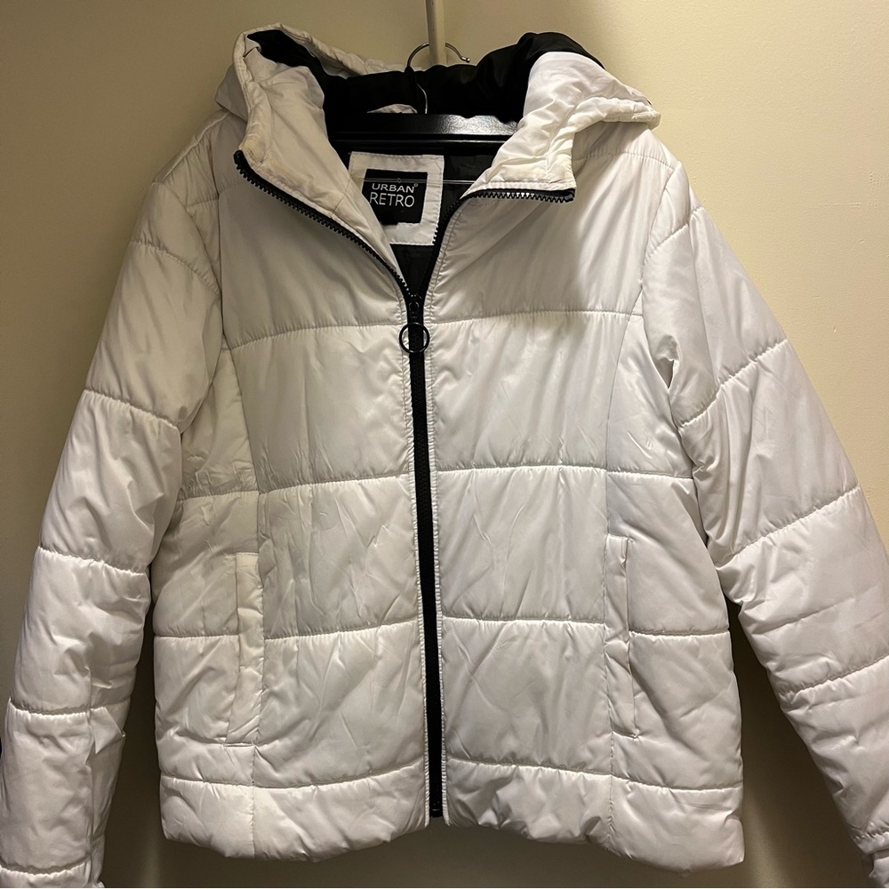 Urban white hooded puffer jacket